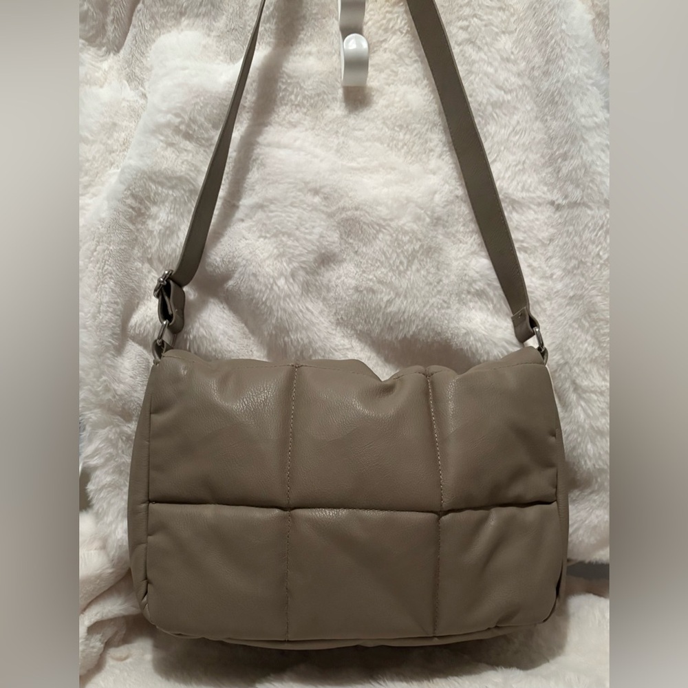 Monkl padded bag.